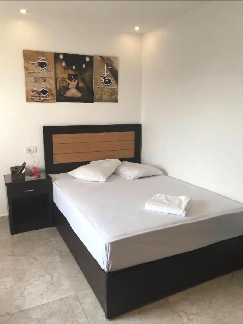 Aparthotel Galaxy Royal 3*