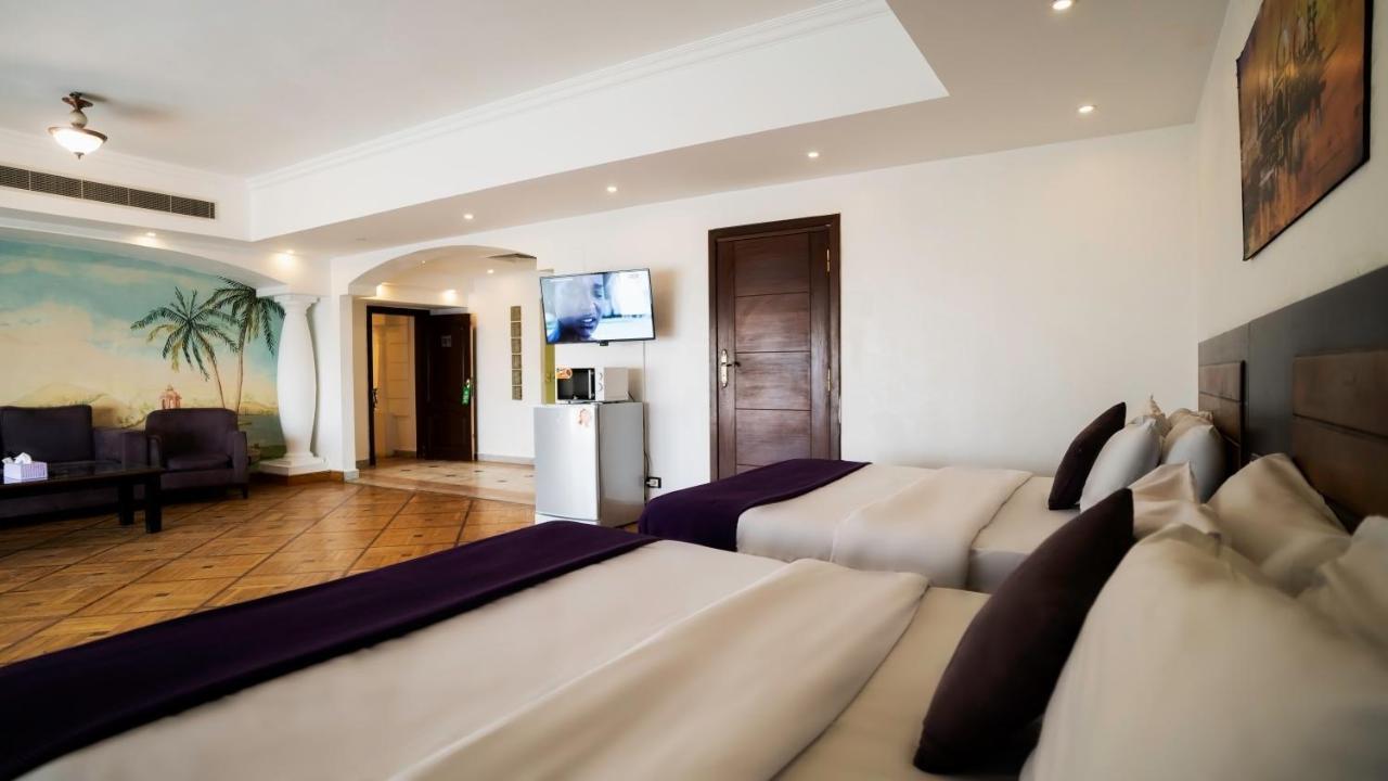 Galaxy Royal Aparthotel